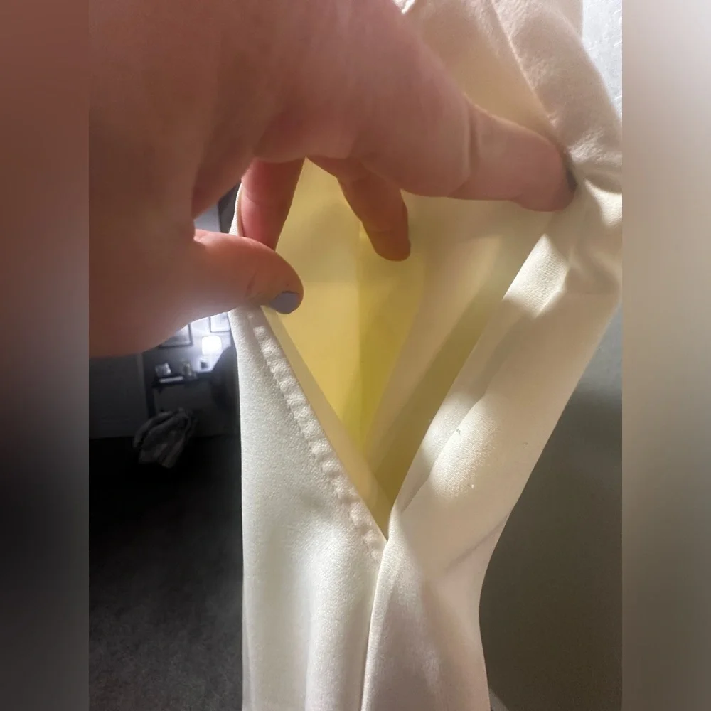 PrettyLittleThing Cream Cropped Pants - Picture 8 of 9